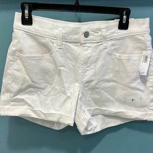 White Old Navy shorts brand new never worn